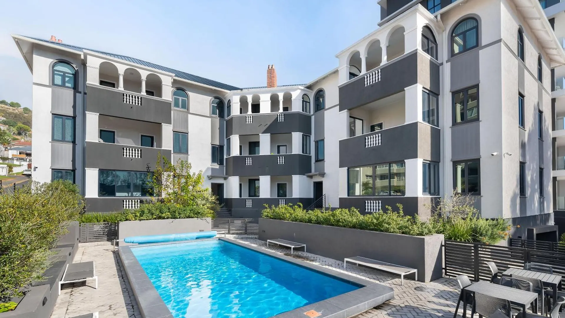 Warwick Mansions 12 Apartment Cape Town